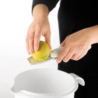 GREY LEMON JUICER AND ZESTER SQUEEZE&GRATE