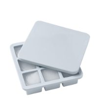 FREEZE IT ICE CUBE TRAY WITH LID  LARGE  LIGHT BLUE