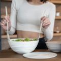 SAGE GREEN M BOWL WITH LID TIERRA