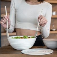 SAGE GREEN M BOWL WITH LID TIERRA